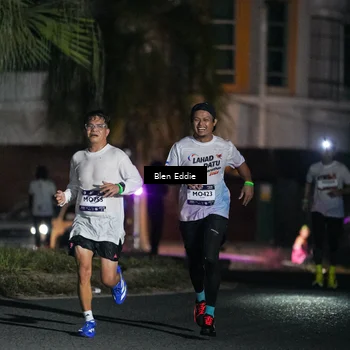 Runner Photo 7721323