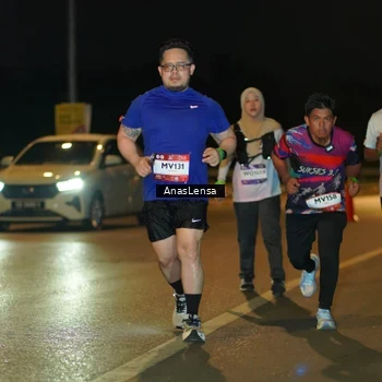 Runner Photo 7721327