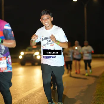 Runner Photo 7721333