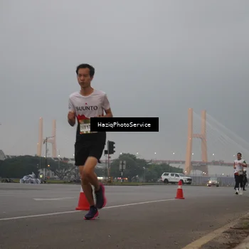 Runner Photo 7721348