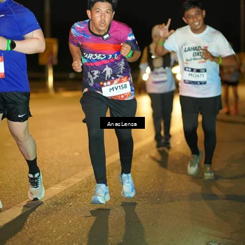 Runner Photo 7721364