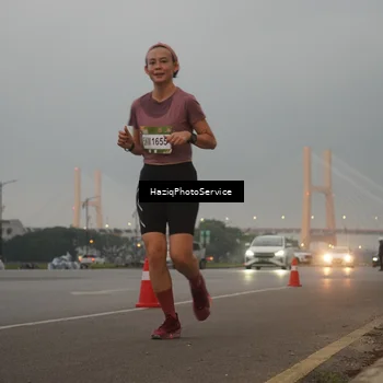 Runner Photo 7721370