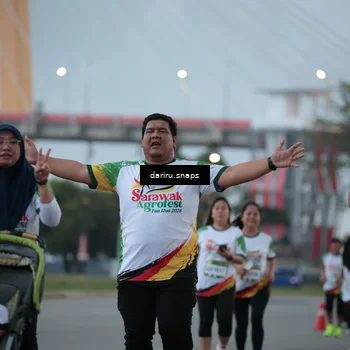 Runner Photo 7721372