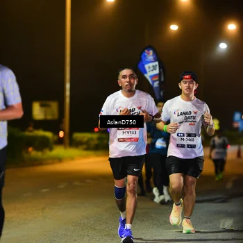Runner Photo 7721384