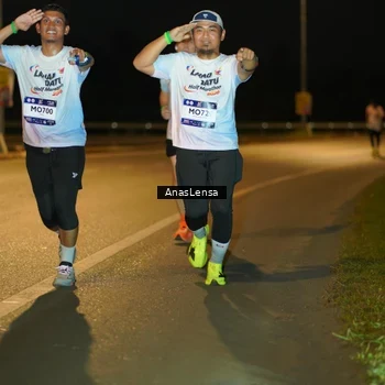 Runner Photo 7721404