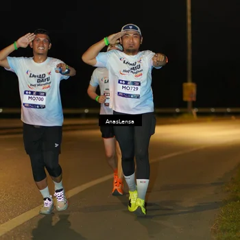 Runner Photo 7721405