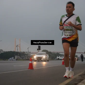 Runner Photo 7721436