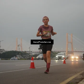 Runner Photo 7721466