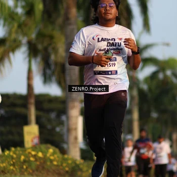 Runner Photo 7721482