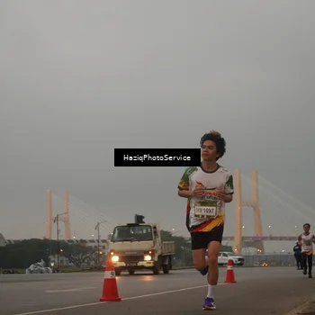 Runner Photo 7721487