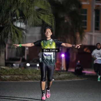 Runner Photo 7721499