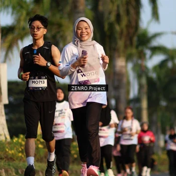 Runner Photo 7721504