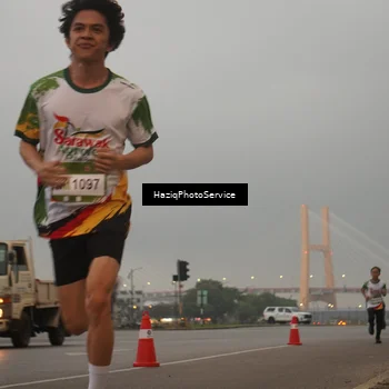 Runner Photo 7721506