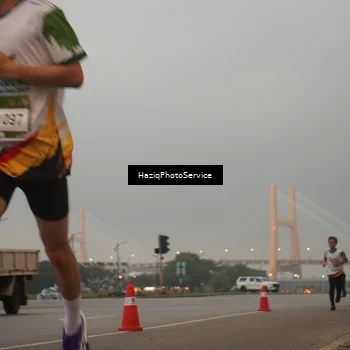 Runner Photo 7721508