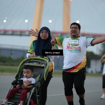 Runner Photo 7721509