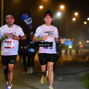 Runner Photo 7721513