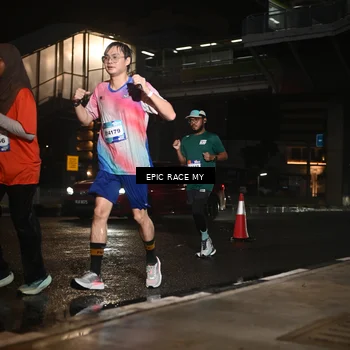 Runner Photo 7721518