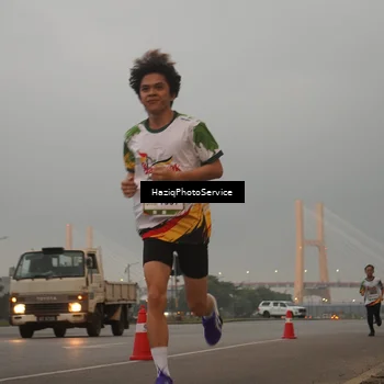Runner Photo 7721519