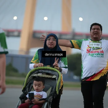 Runner Photo 7721555
