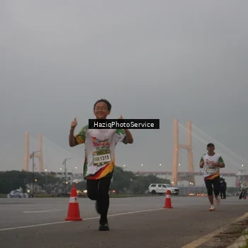 Runner Photo 7721562