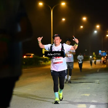 Runner Photo 7721572