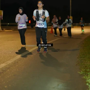 Runner Photo 7721589
