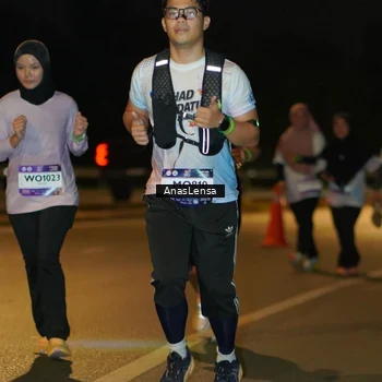 Runner Photo 7721591