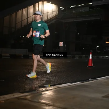 Runner Photo 7721600