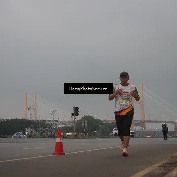 Runner Photo 7721603