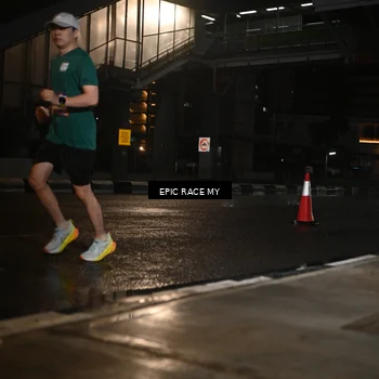 Runner Photo 7721604
