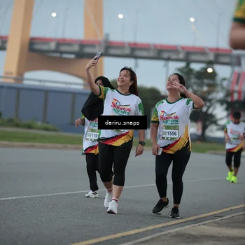 Runner Photo 7721631