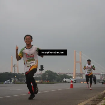 Runner Photo 7721632