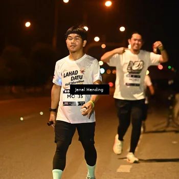 Runner Photo 7721637