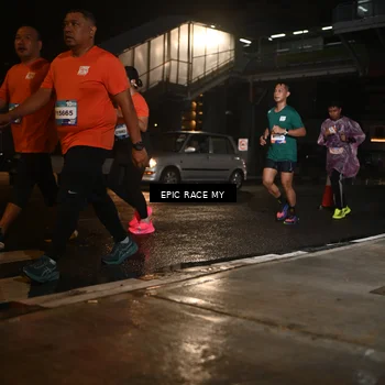 Runner Photo 7721640