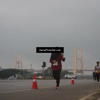 Runner Photo 7721656