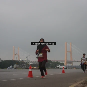 Runner Photo 7721666
