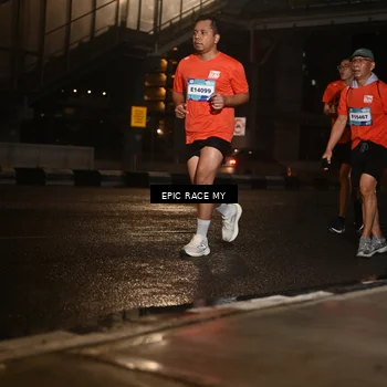 Runner Photo 7721679