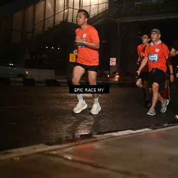 Runner Photo 7721702