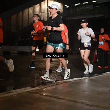 Runner Photo 7721705