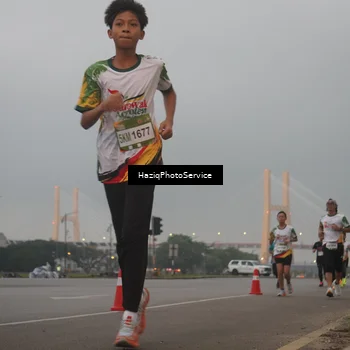 Runner Photo 7721752
