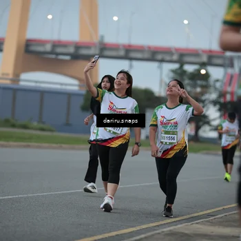 Runner Photo 7721756