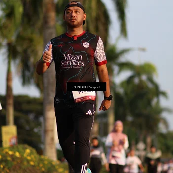 Runner Photo 7721773