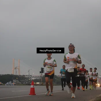 Runner Photo 7721783