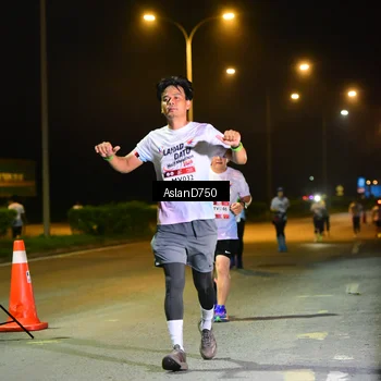 Runner Photo 7721791