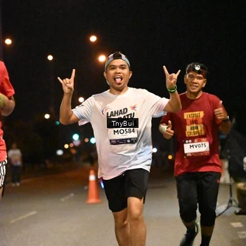 Runner Photo 7721816