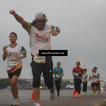 Runner Photo 7721820