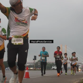 Runner Photo 7721822