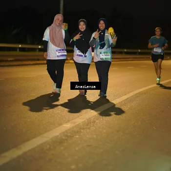 Runner Photo 7721858