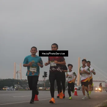 Runner Photo 7721881