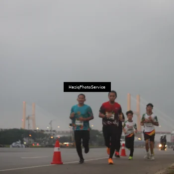 Runner Photo 7721891